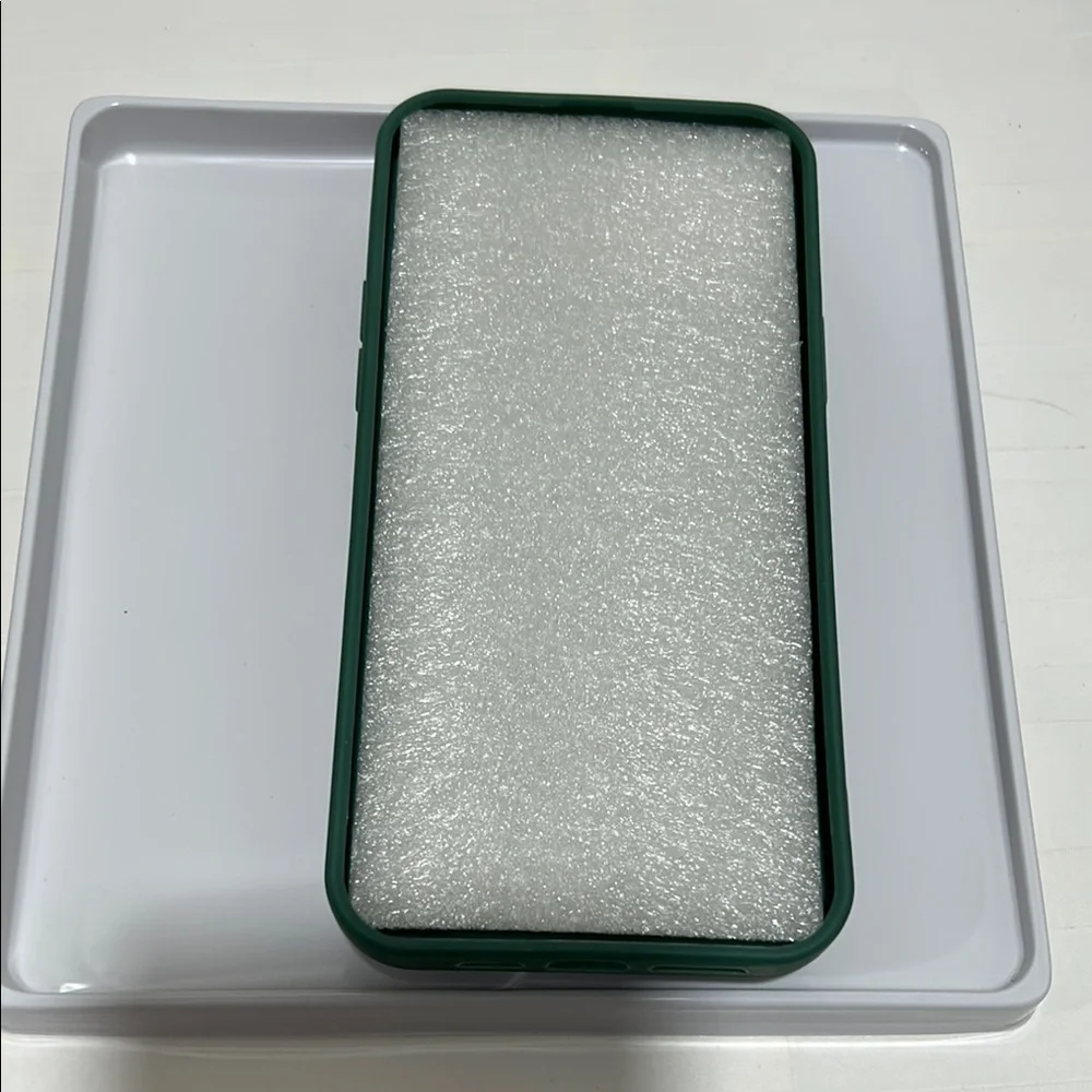 SUANPOT Green Wallet Phone Case IP14Max NWT sea green